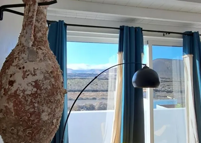 Cocomar Ii- Luxurious Loft, Just The Ocean And Volcano