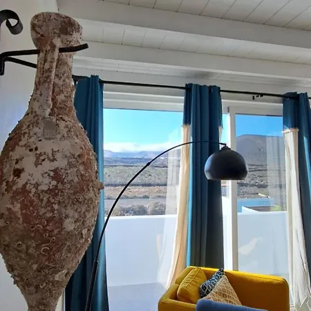 Cocomar Ii- Luxurious Loft, Just The Ocean And Volcano