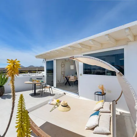 Cocomar Ii- Luxurious Loft, Just The Ocean And Volcano Апартаменты