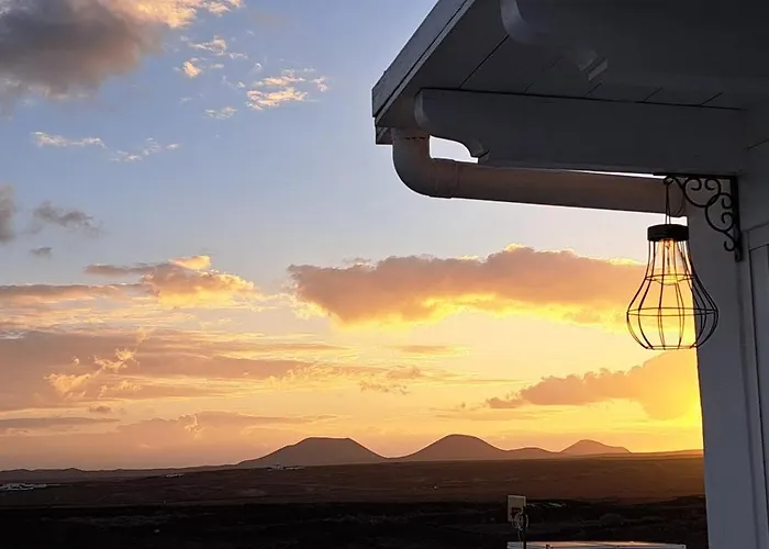 Cocomar Ii- Luxurious Loft, Just The Ocean And Volcano